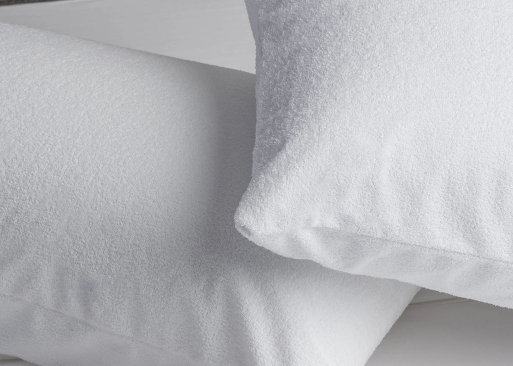 Velfont "Babylon" Pillow Protector in White