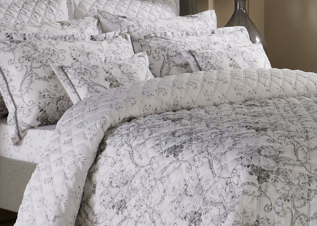 Christy "Paris" Bedspread Sets in Silver