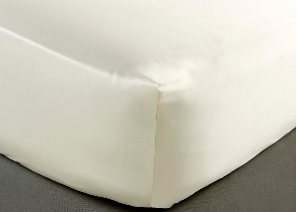 Christy Premium "900 Thread Count Picot" Bed Linen in Cream