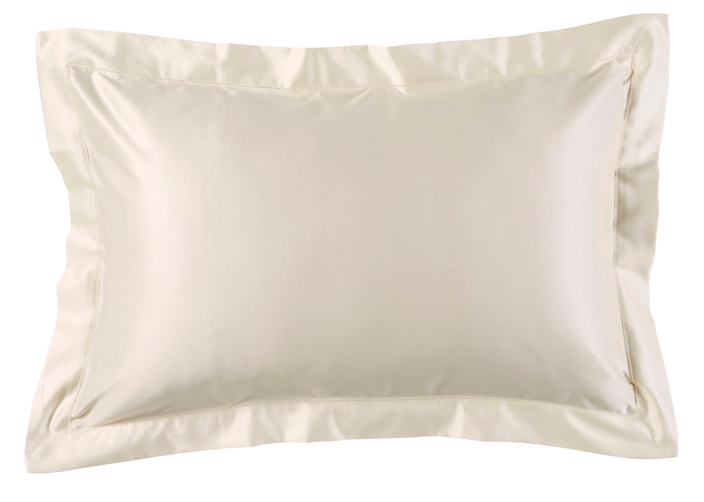 Christy Premium "900 Thread Count Picot" Bed Linen in Cream