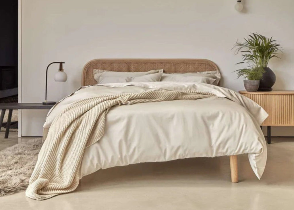 Christy "400 TC Sateen" Plain Dyed Sheets in Linen