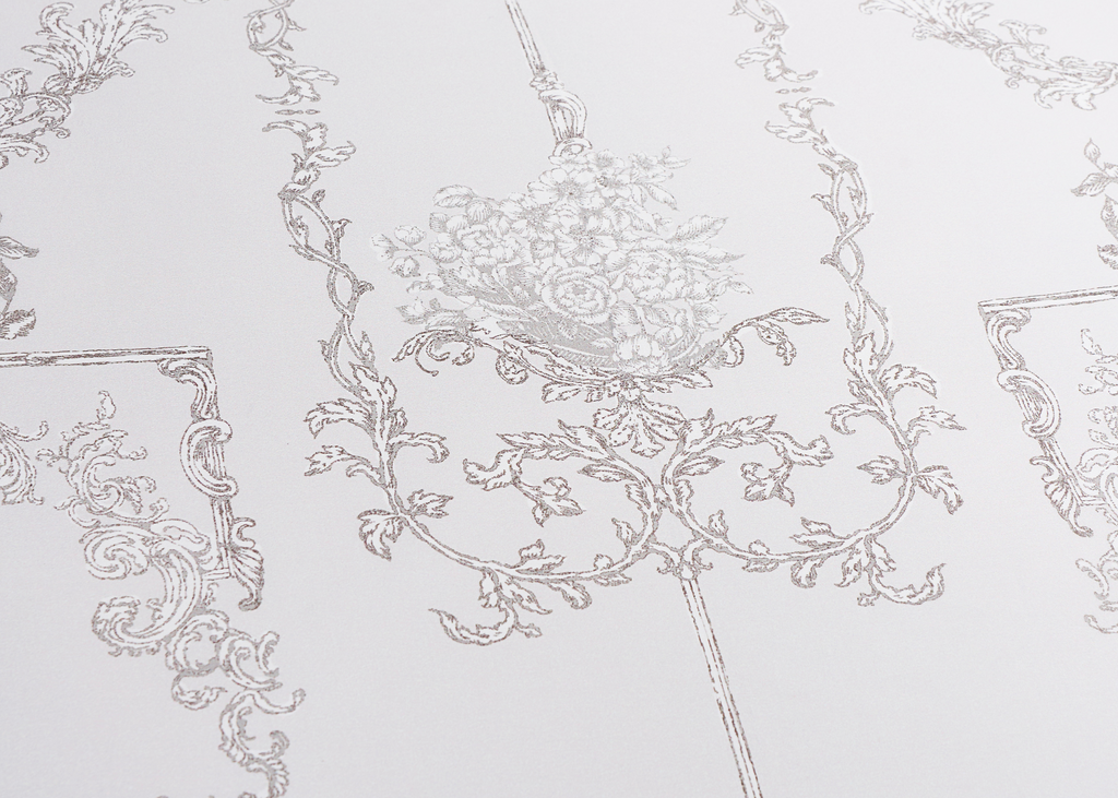 Christy "Ambroise Oyster" Quilted Bedspread & Pillowcase Set in Cream / Silver