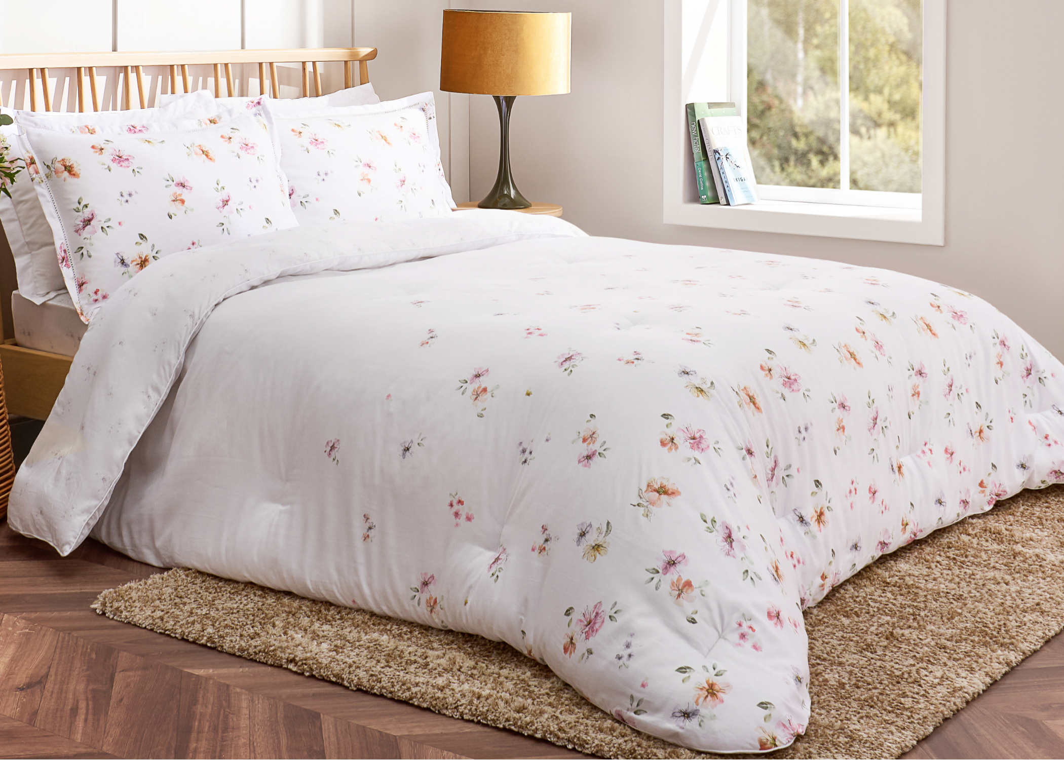 Christy "Arabella" Comforter & Sheet Set in Multi