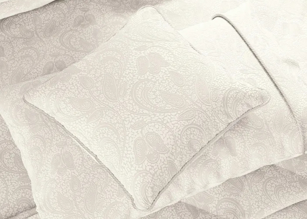 Bedeck of Belfast "Ashleigh" Duvet Cover and Oxford Pillowcase in Cashmere