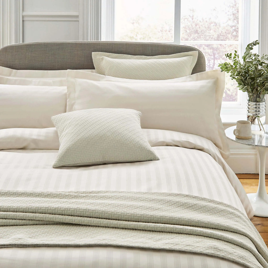 Adan 1000TC Egyptian Cotton Stripe Pillowcase in Chalk (Cream)