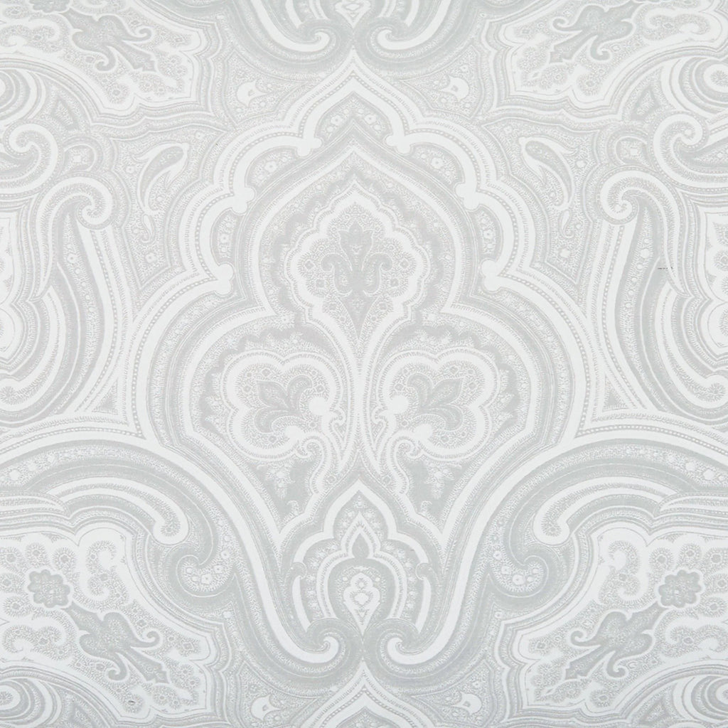 Amalia Duvet Cover Set in Silver/White