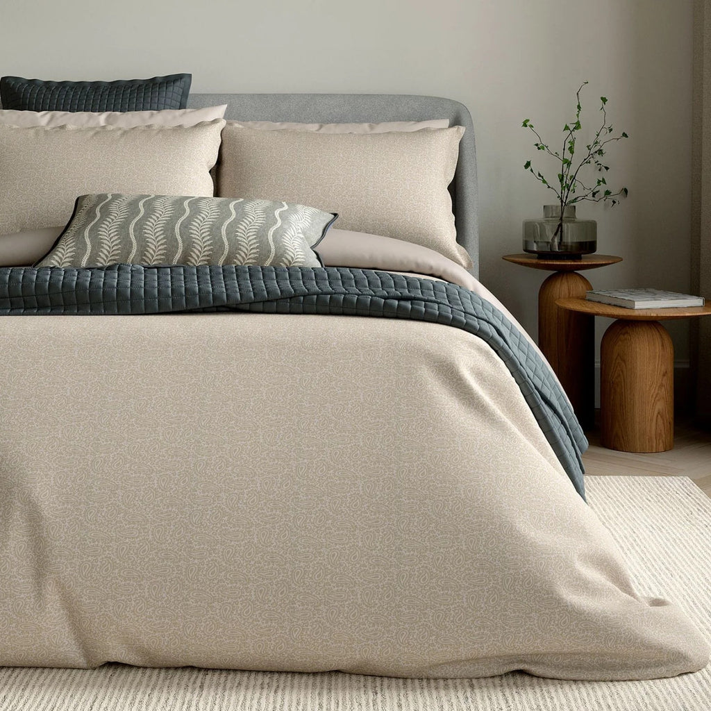 Bedeck of Belfast "Emmy" Duvet Cover and Oxford Pillowcase in Mink