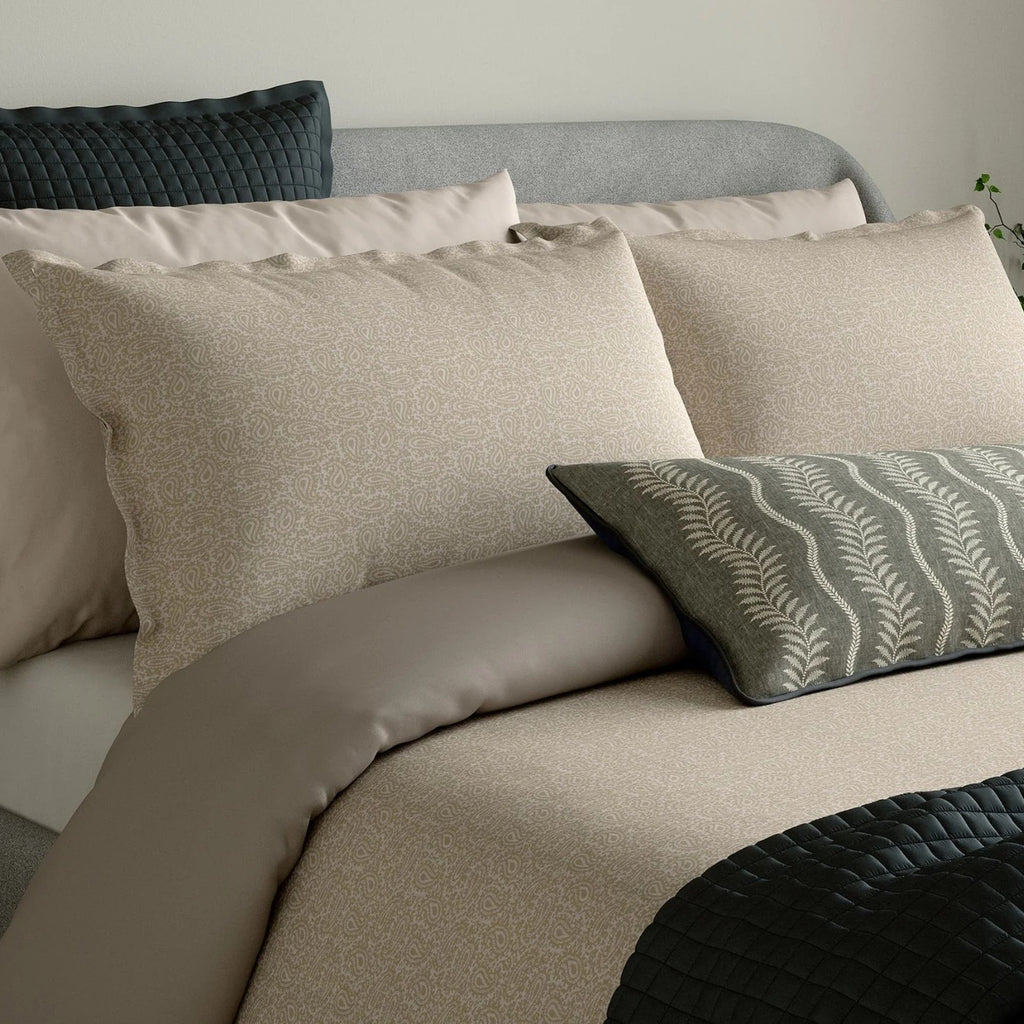 Bedeck of Belfast "Emmy" Duvet Cover and Oxford Pillowcase in Mink