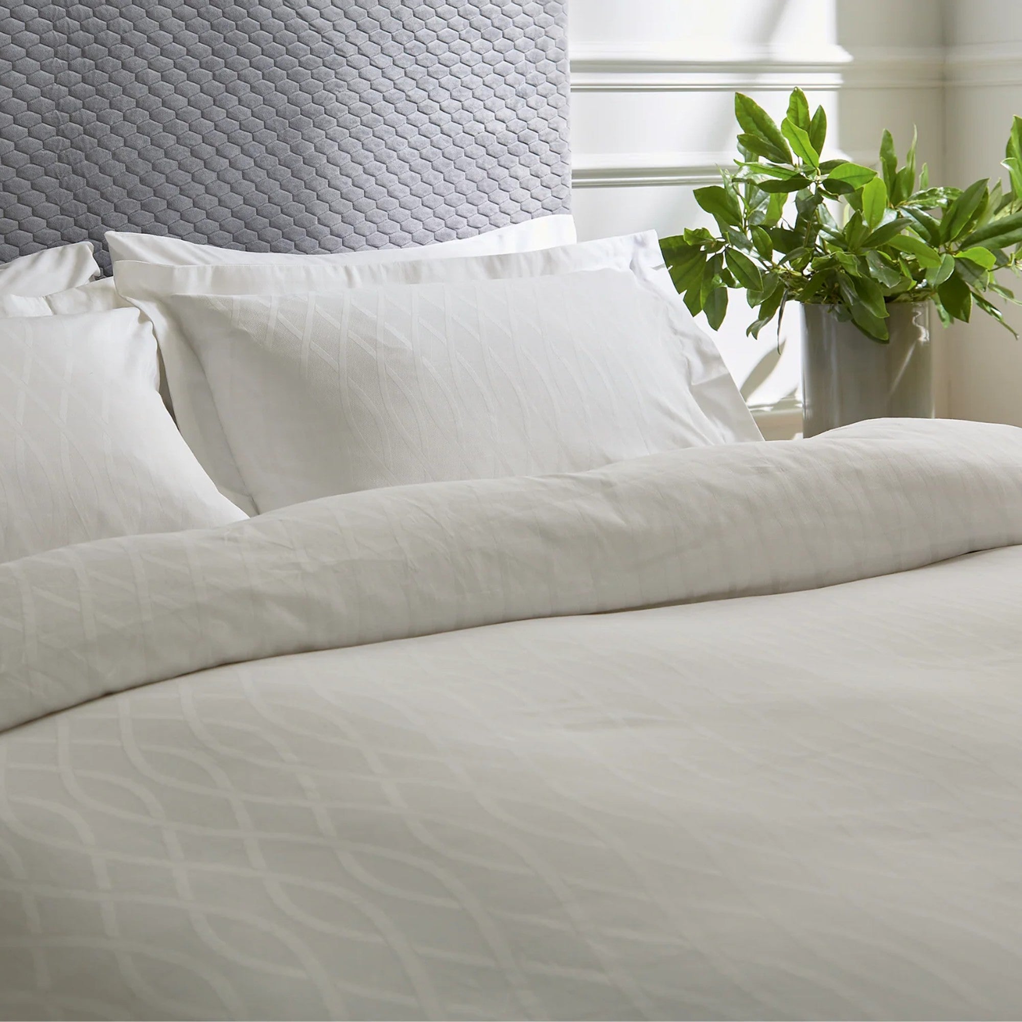 Bedeck of Belfast "Ravello" Duvet Cover Set in Chalk