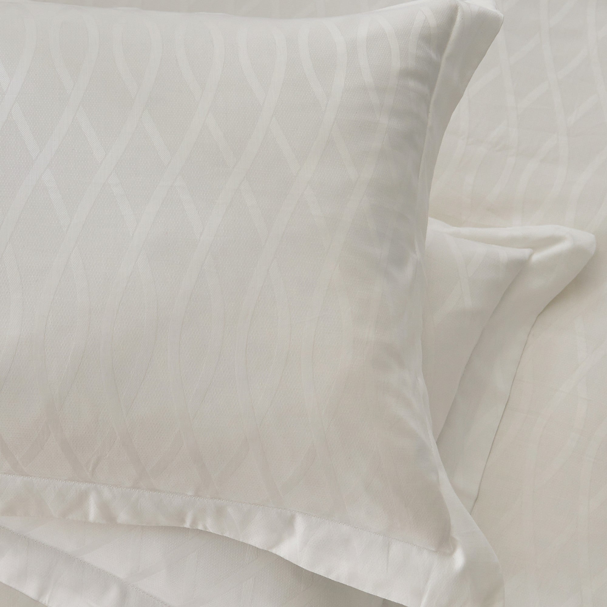 Ravello Duvet Cover Set in Chalk