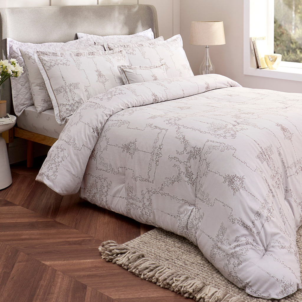 Ambroise Oyster Comforter & Sheet Set in Cream/Silver