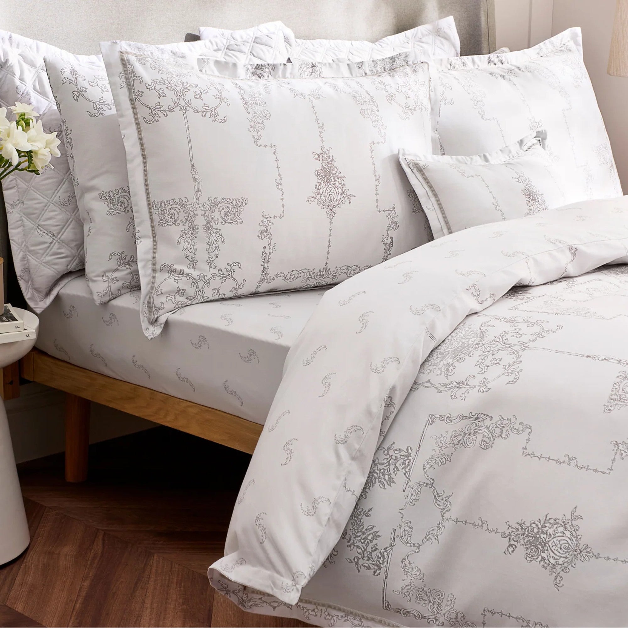 Christy "Ambroise Oyster" Duvet Cover Set in Cream / Silver
