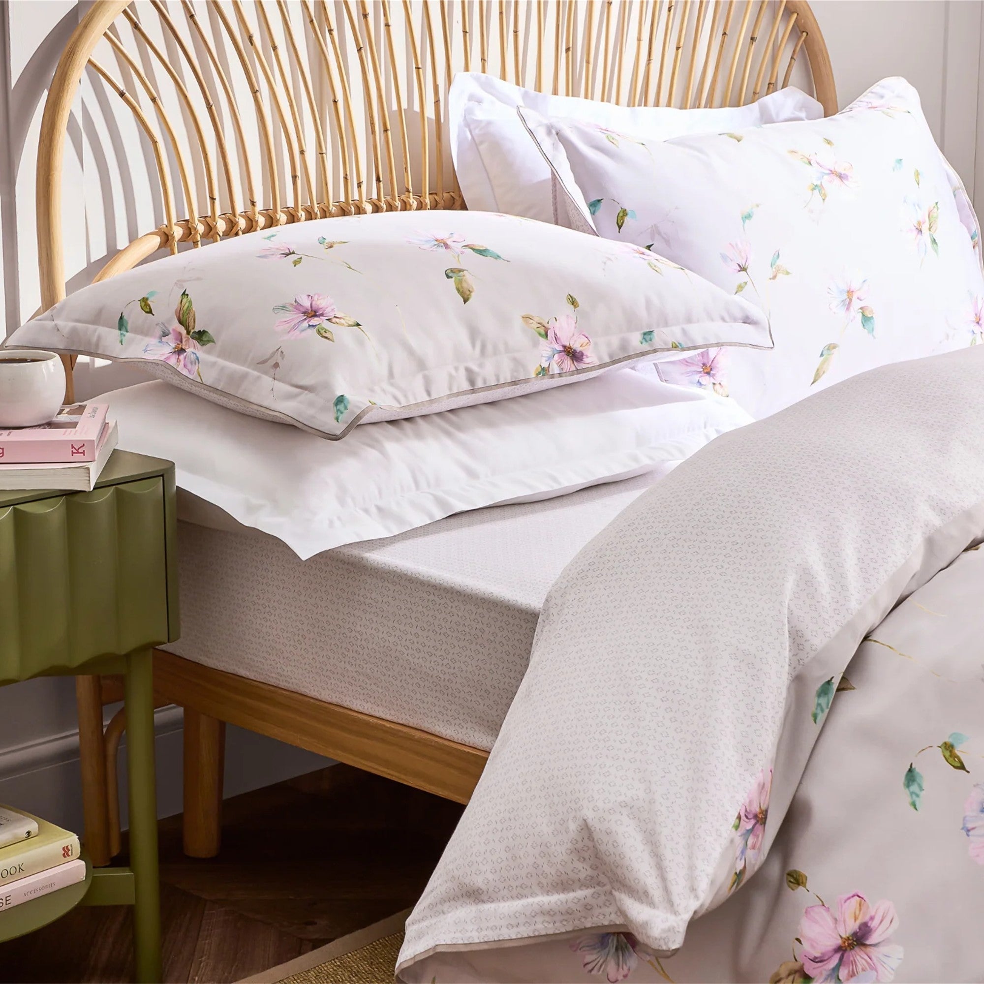 Christy "Perdita" Duvet Cover Set in Blush