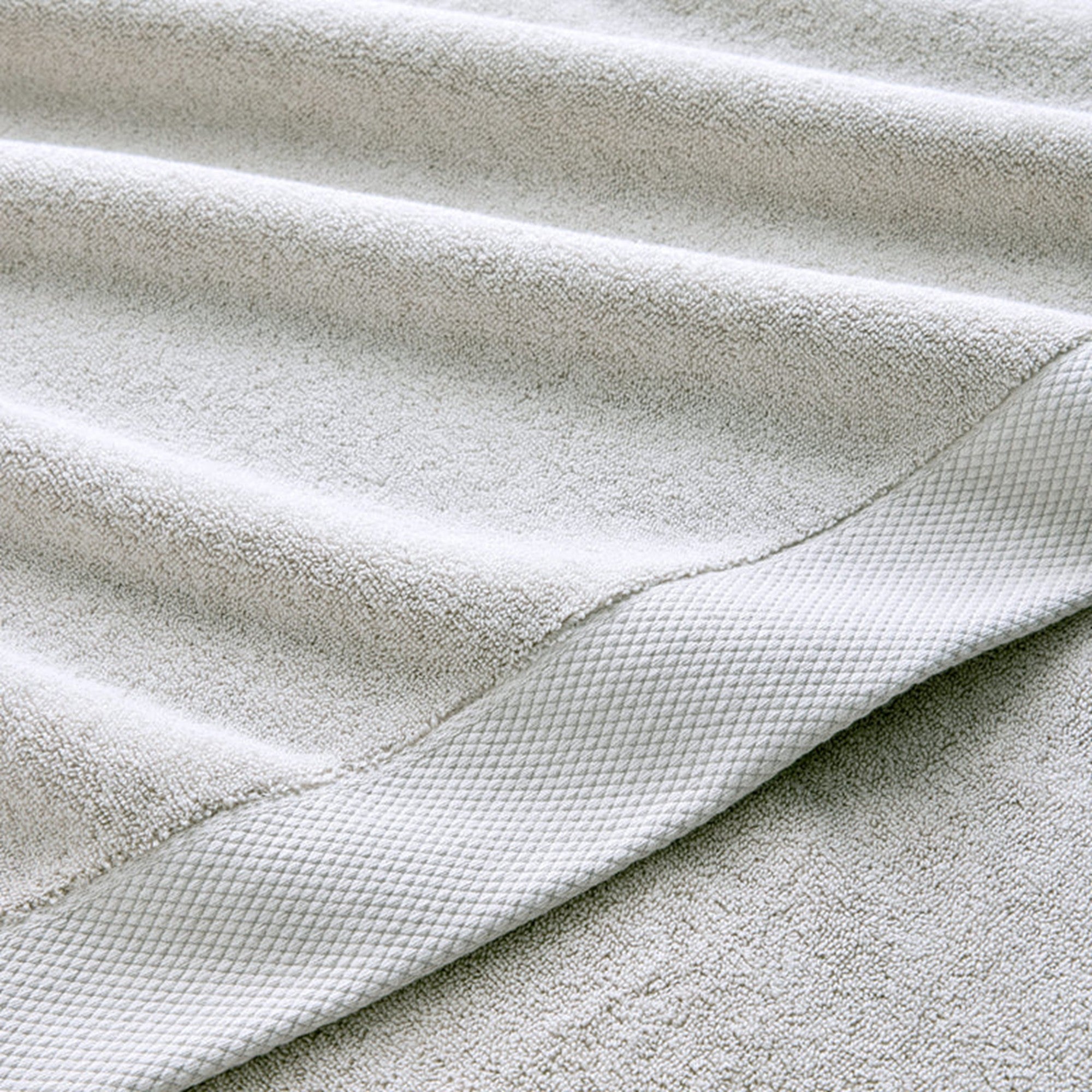Luxe Bath Towels in French Grey