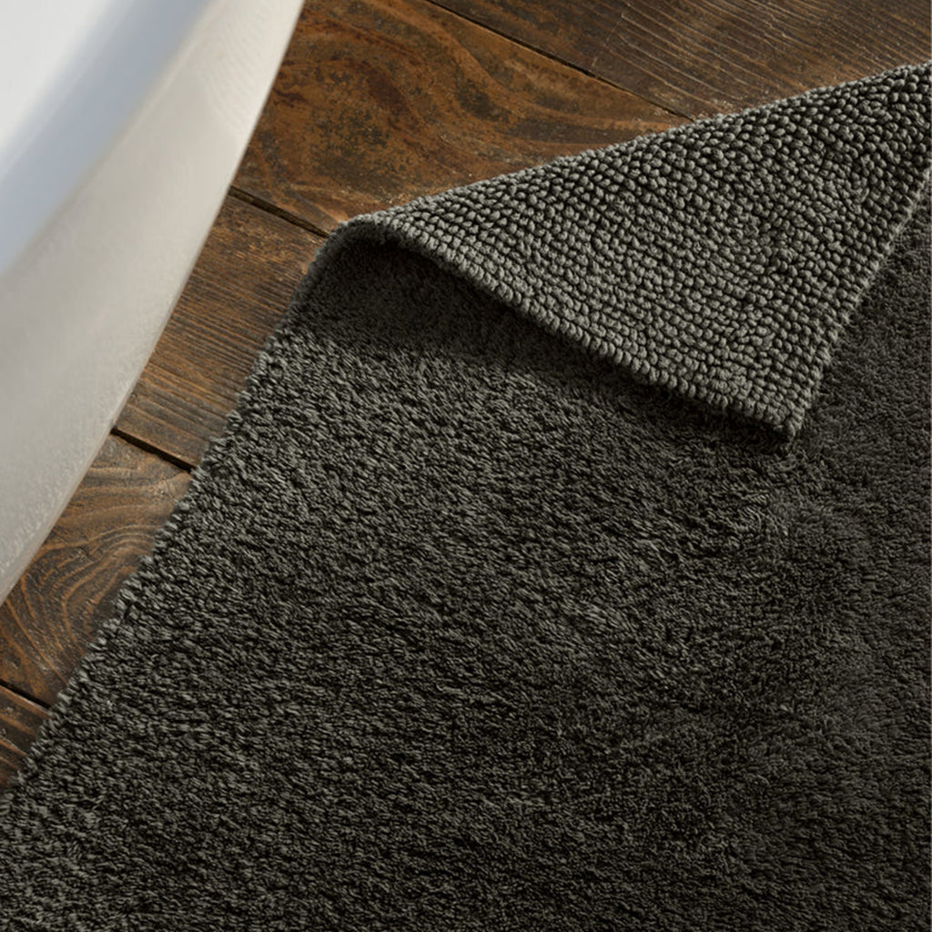 Reversible Bath Rug in Graphite
