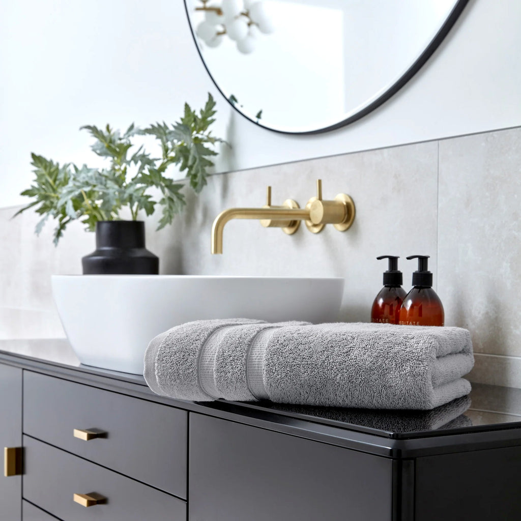 Signum Combed Cotton Bath Towels Collection in Dove Grey