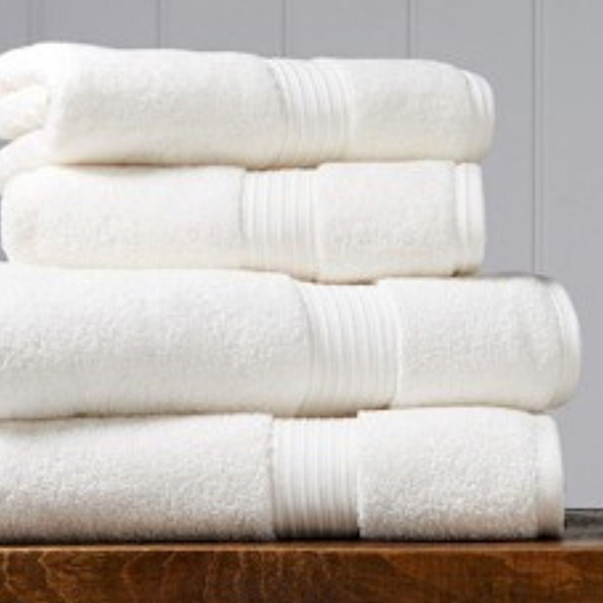 Supreme Towel Collection in Cream