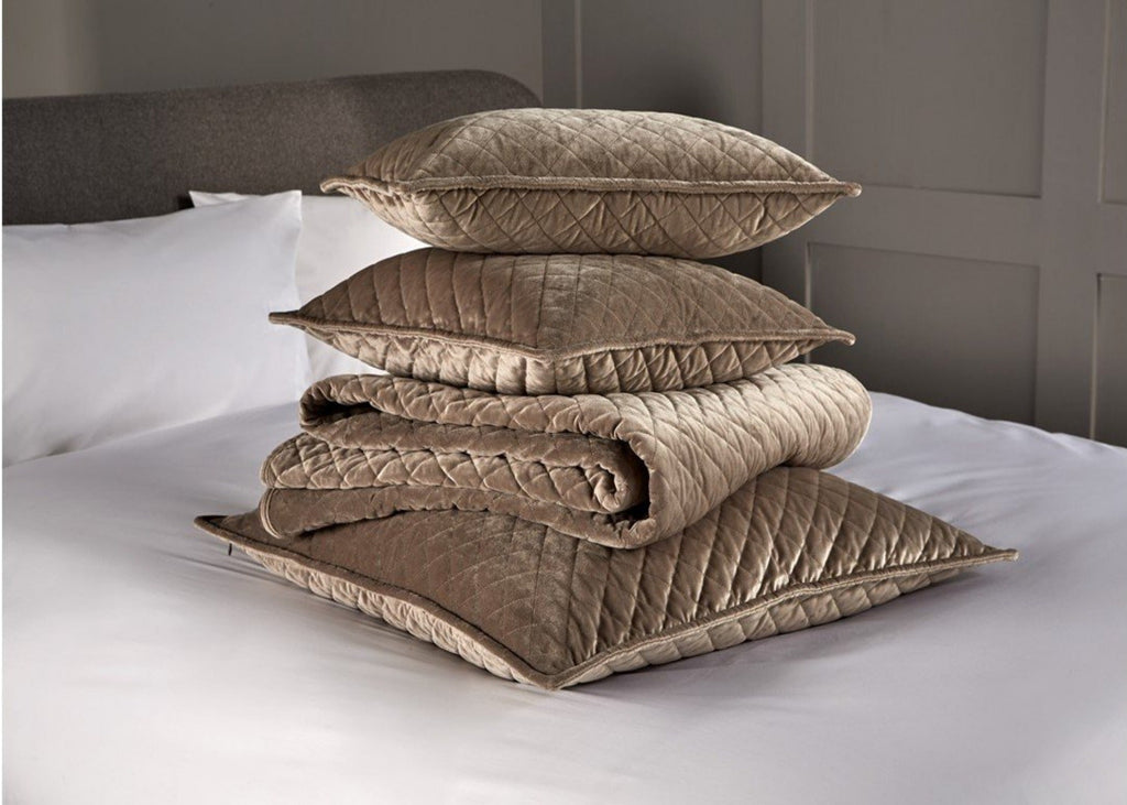 Christy "Edmonton" Velvet Accessories in Taupe