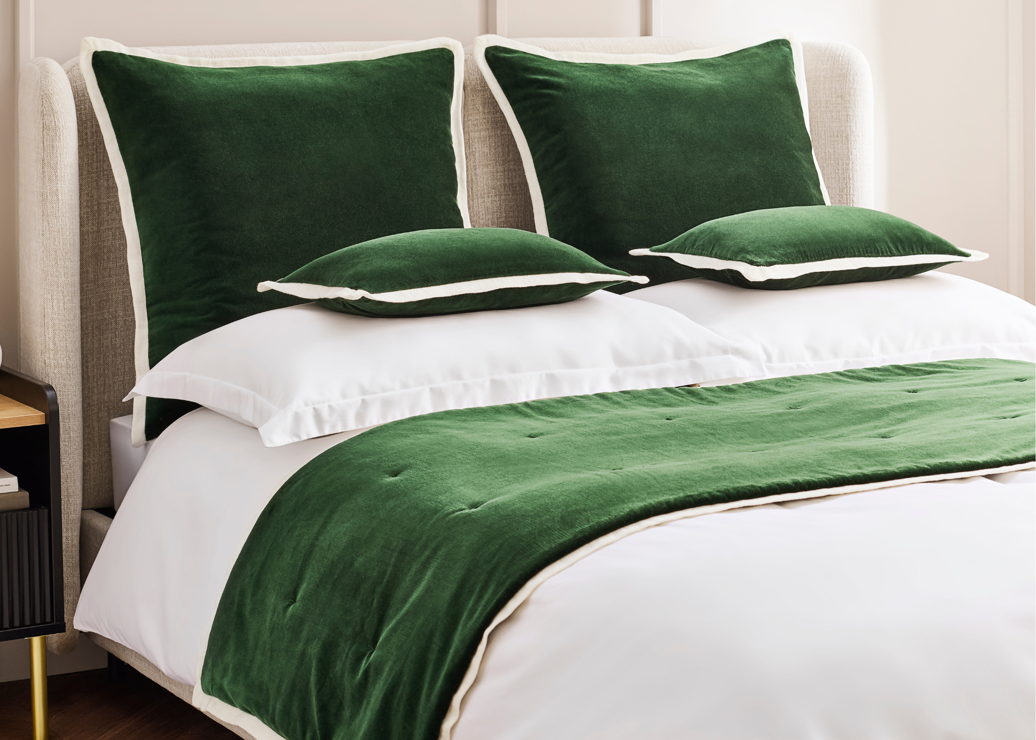 Christy "Eltham" Bed Runner in Forest Green