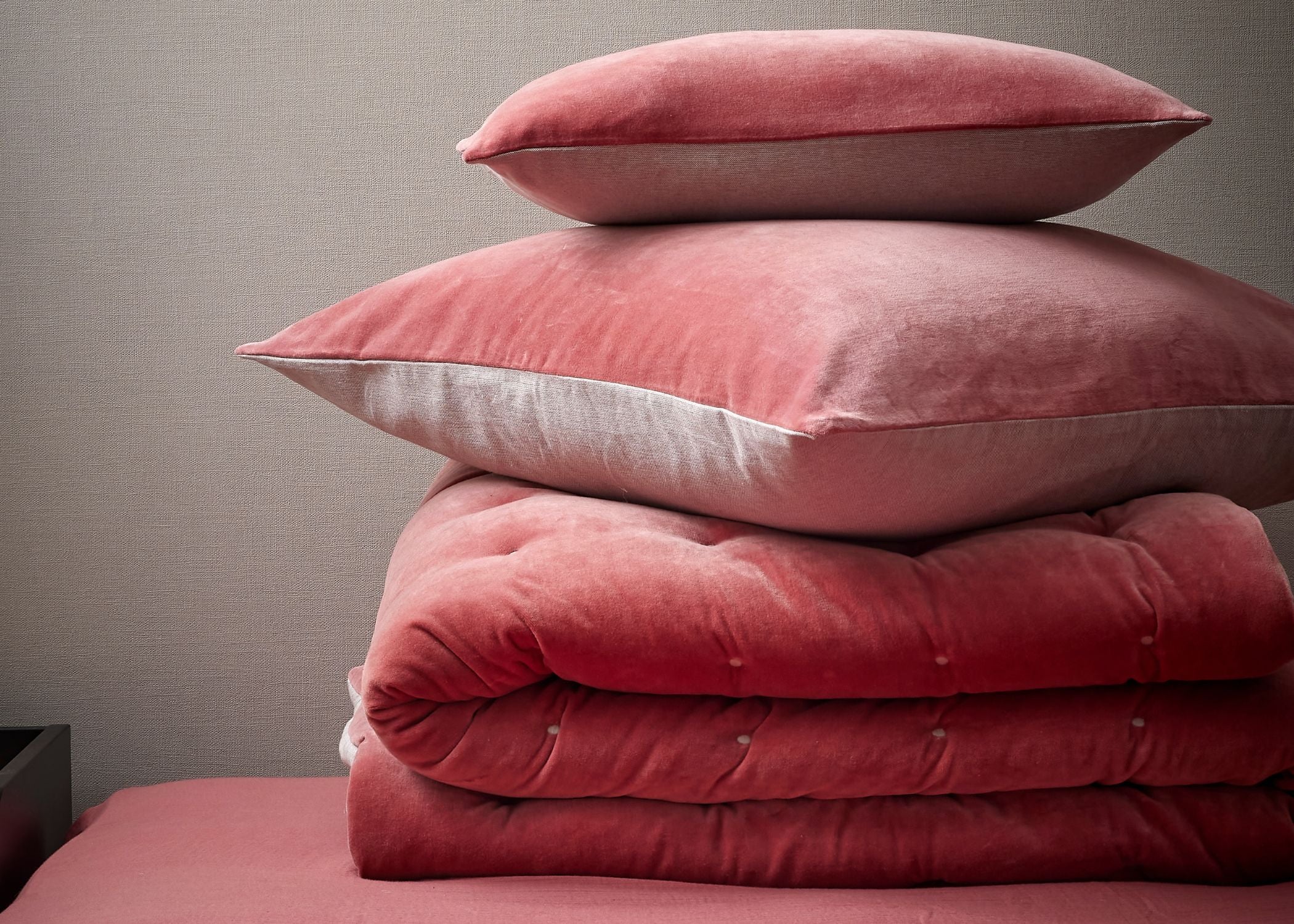 Christy "Jaipur" Throw in Garnet