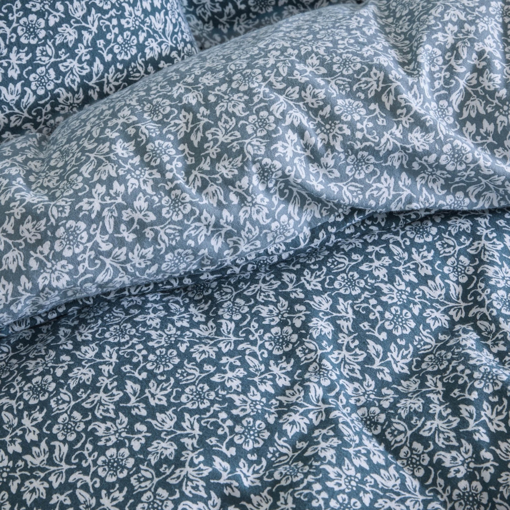 Sweet Alyssum Duvet Cover Set in Denim Blue