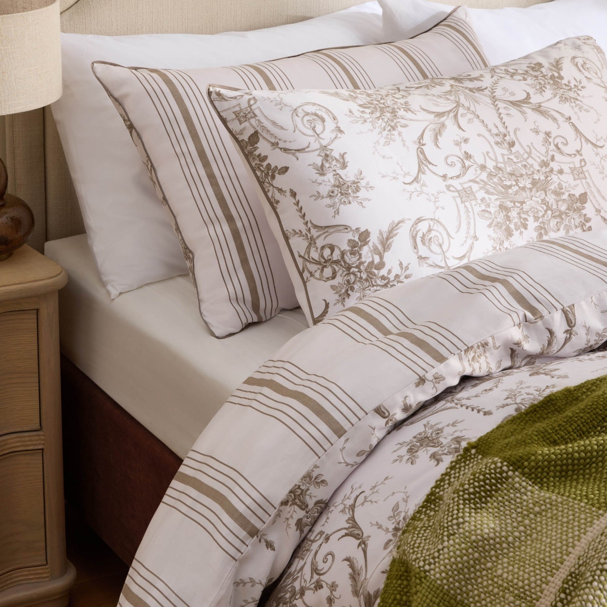 Tuileries Duvet Cover Set in Dark Truffle