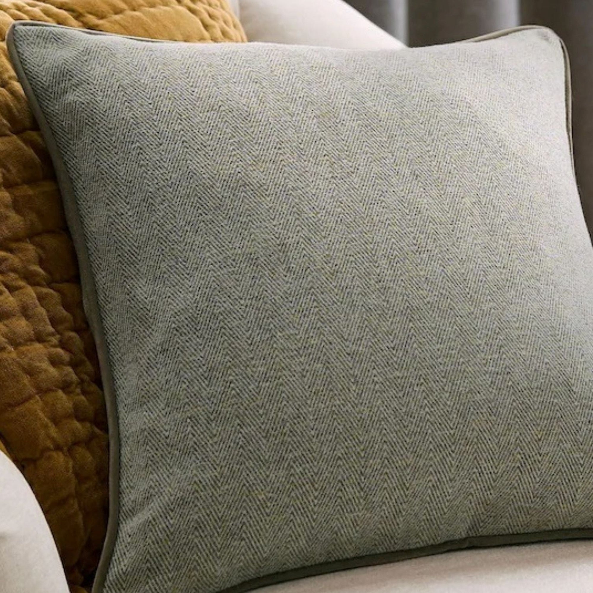 Milbourne Decorative Filled Cushion
