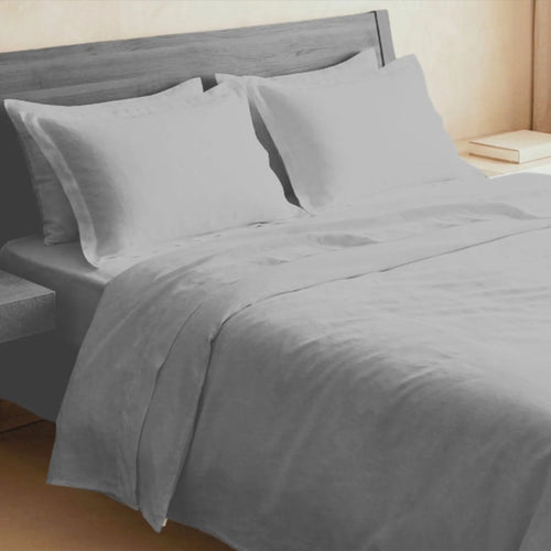 300 Thread Count Luxury Everyday Cotton Sateen Duvet Cover in Silver