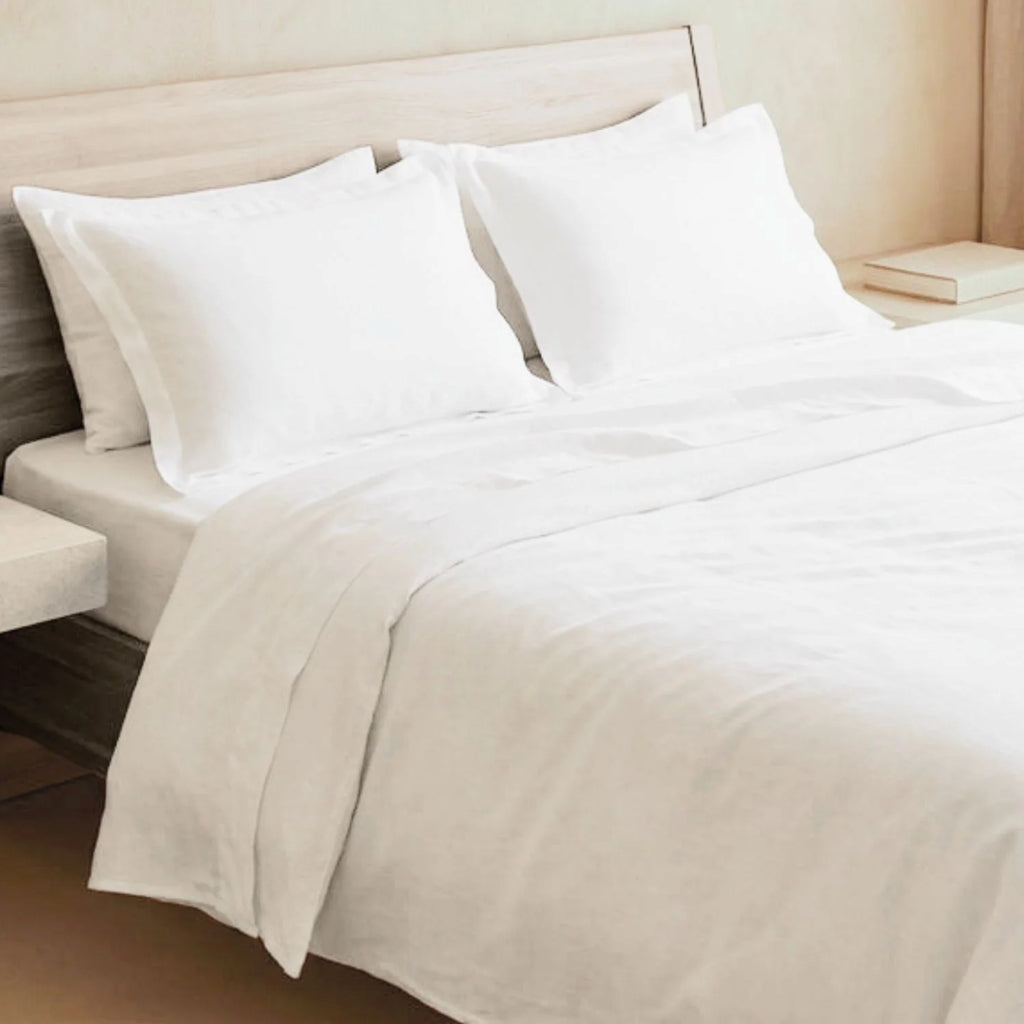 Luxury Everyday 300 TC Flat Sheet in White