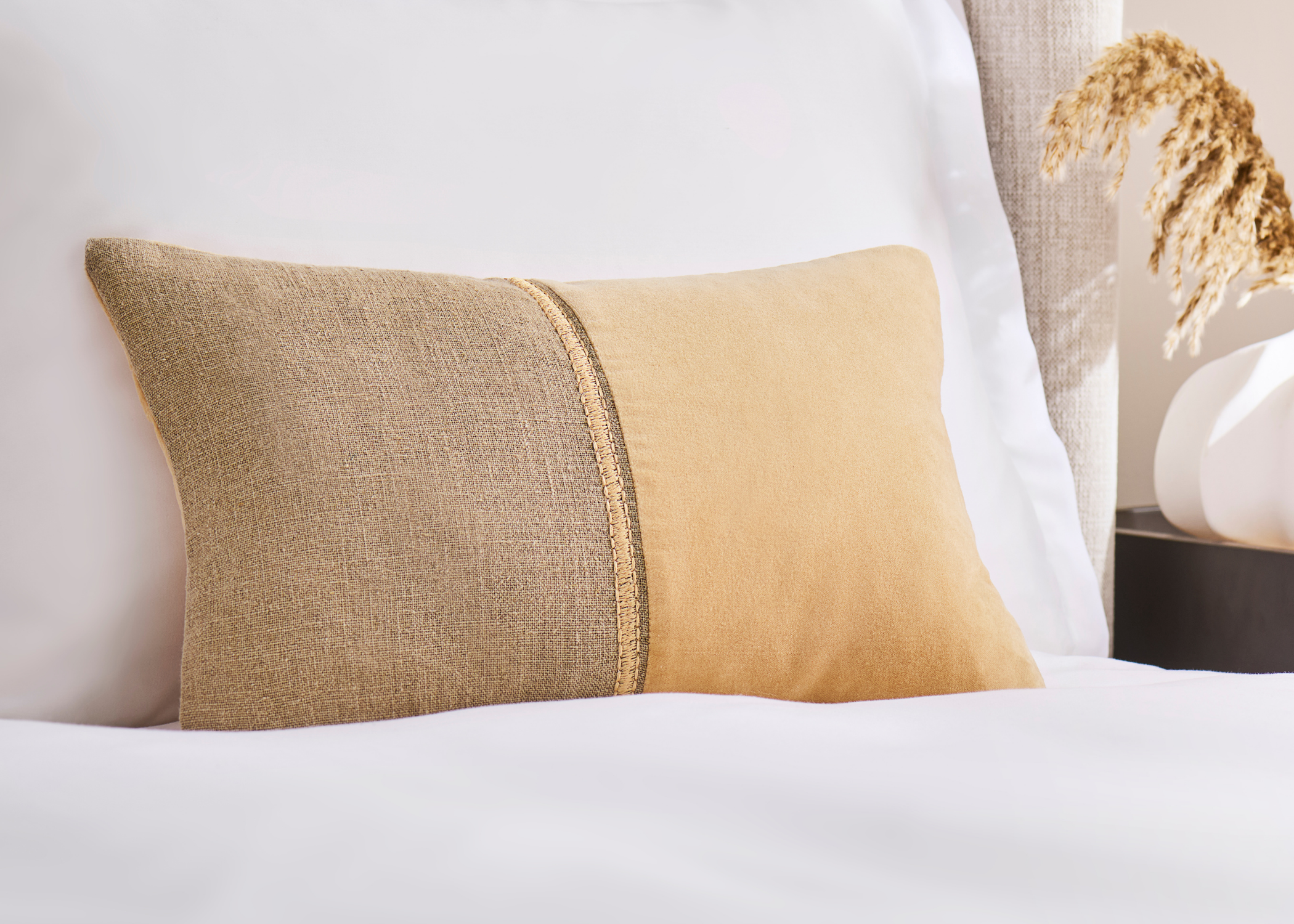 Christy "Menton" Cushion Cover in Camel