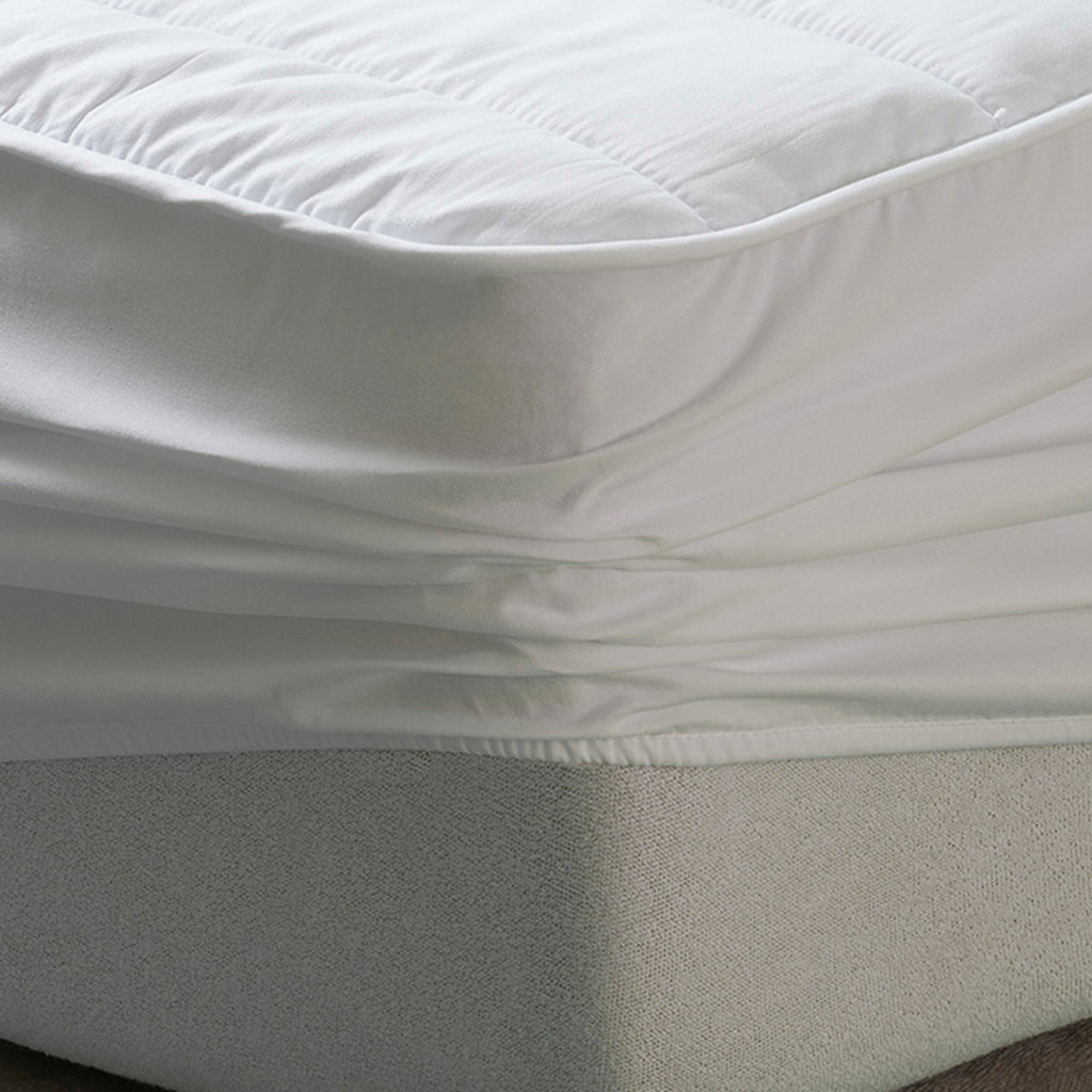 Motion Reversible Quilted Mattress Protector in White
