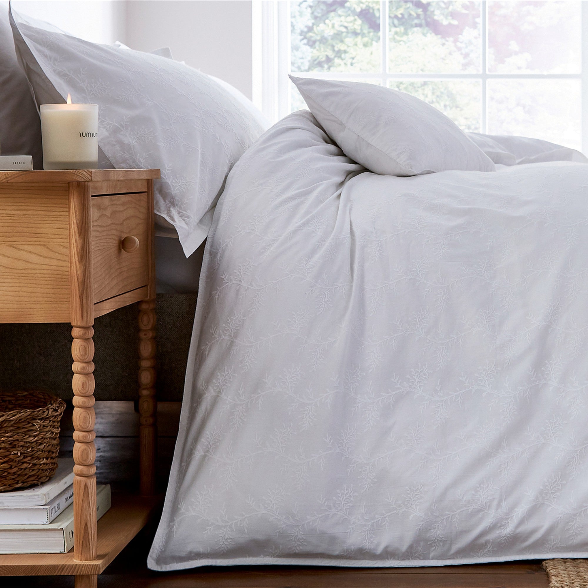 Murmur Bea Embroidery Duvet Cover Sets in White