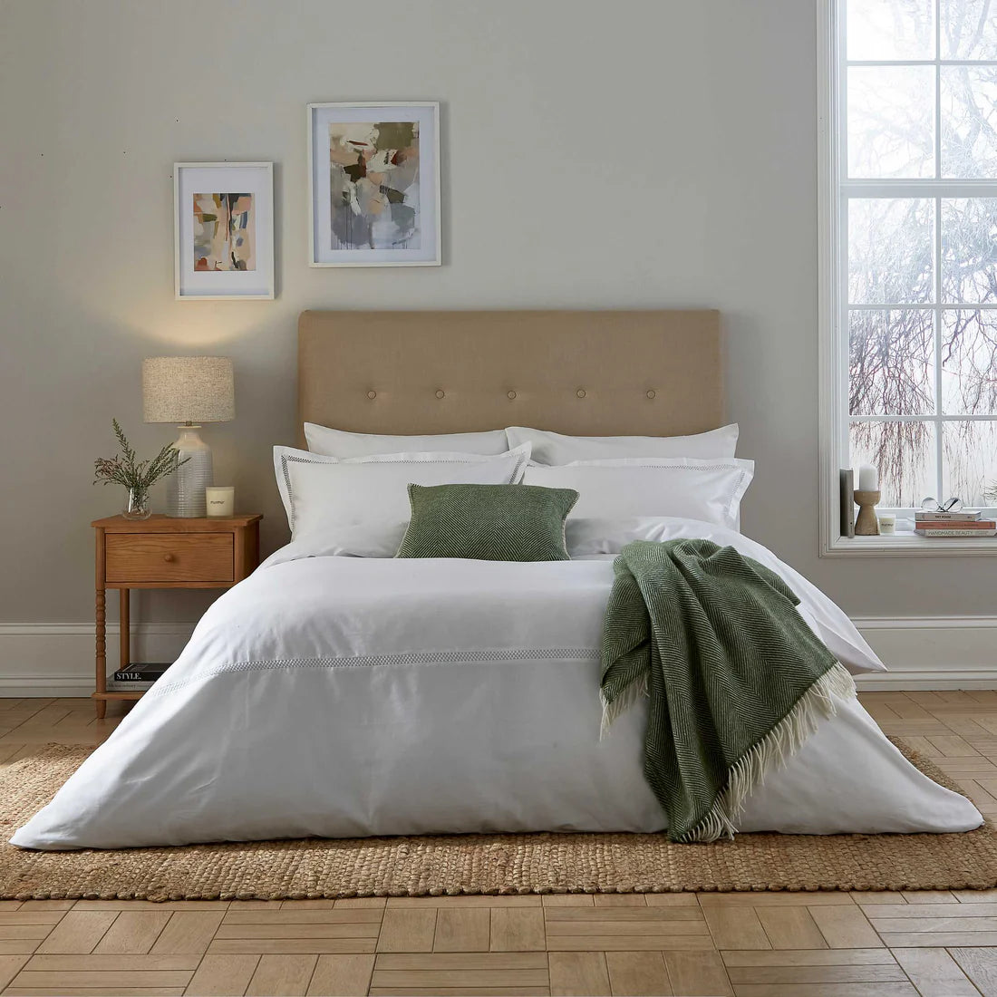 Murmur Efa Duvet Cover Set in White