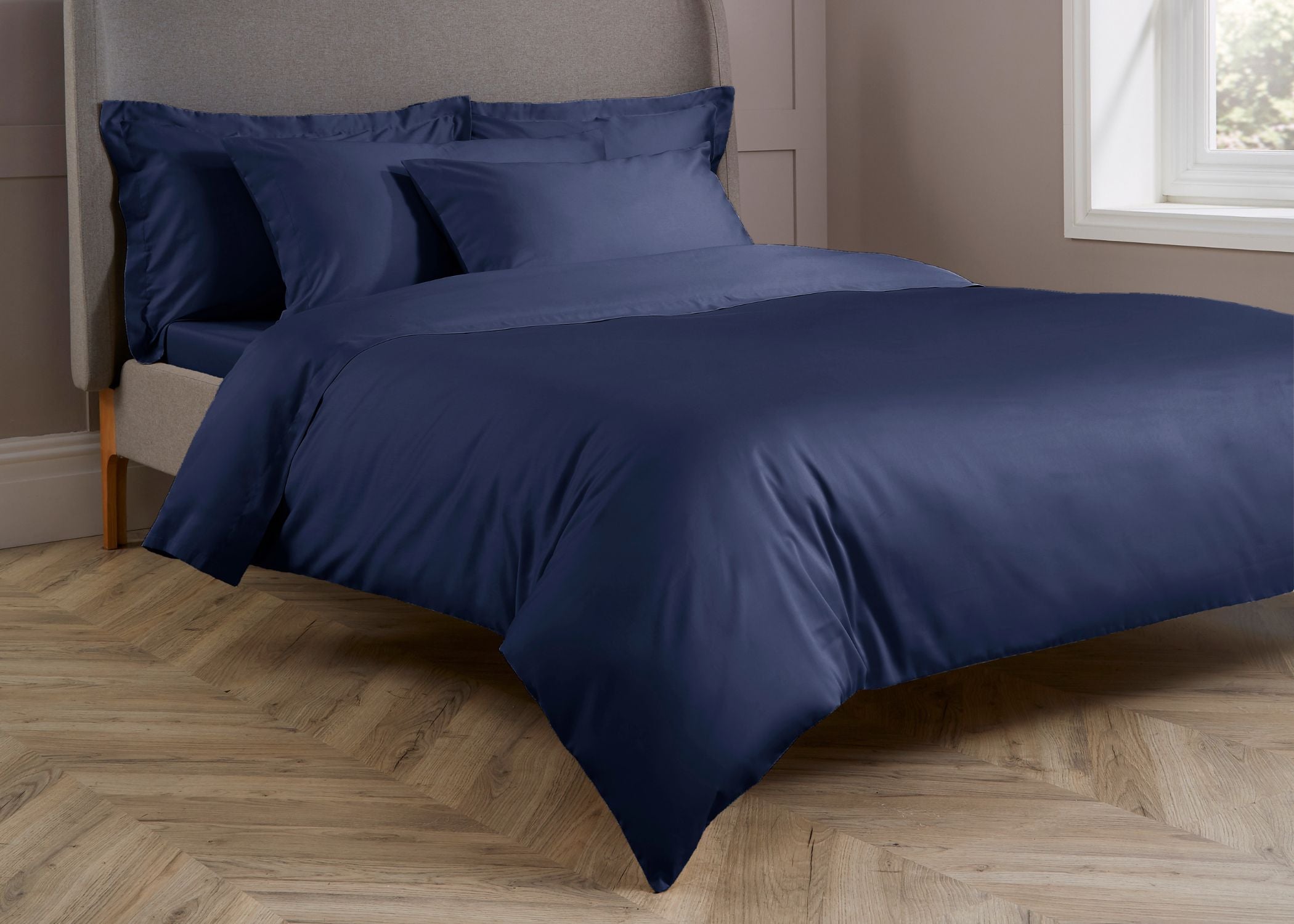 Christy "400 TC Sateen" Plain Dyed Sheets in Navy