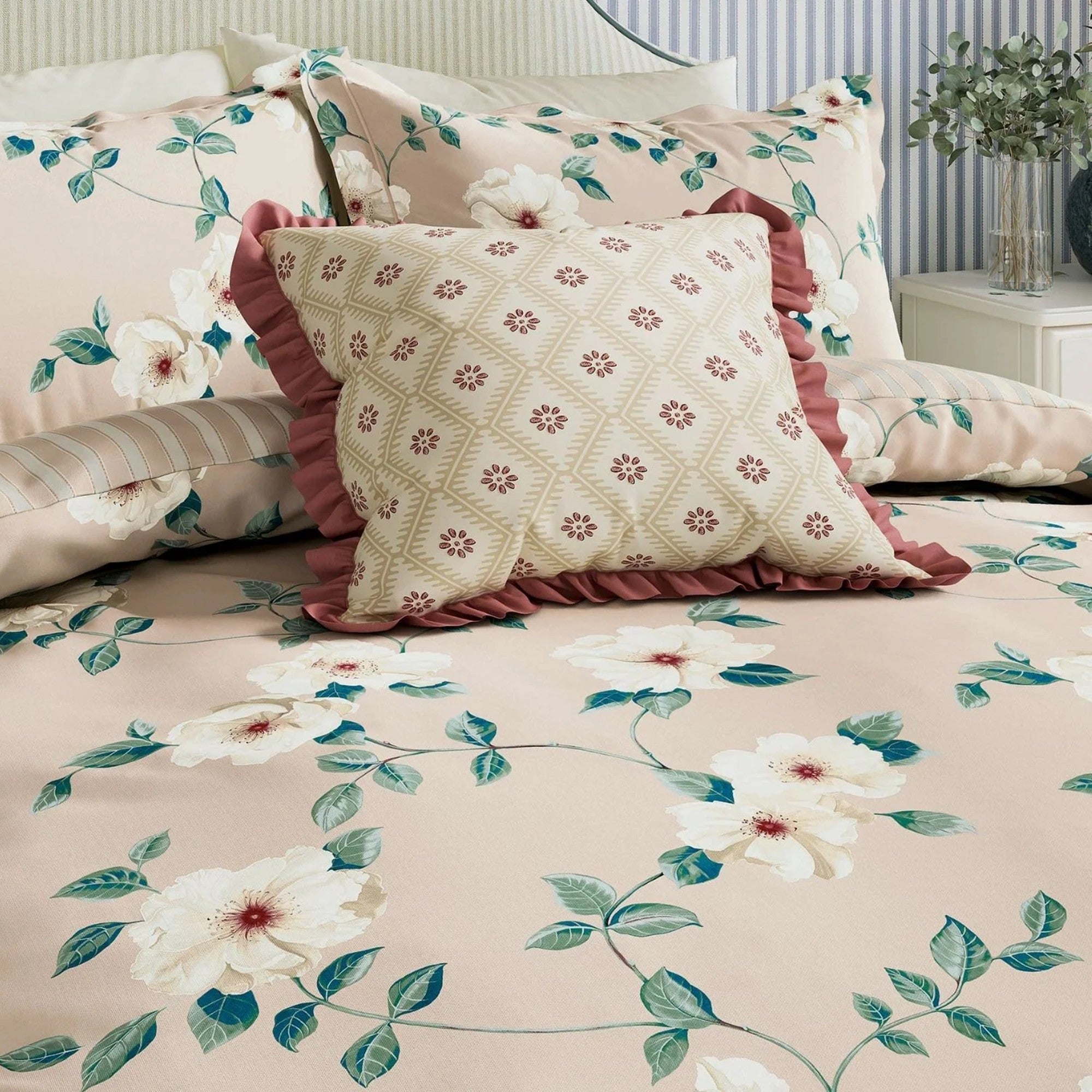 Sanderson "Poets" Duvet Cover Set in Blush