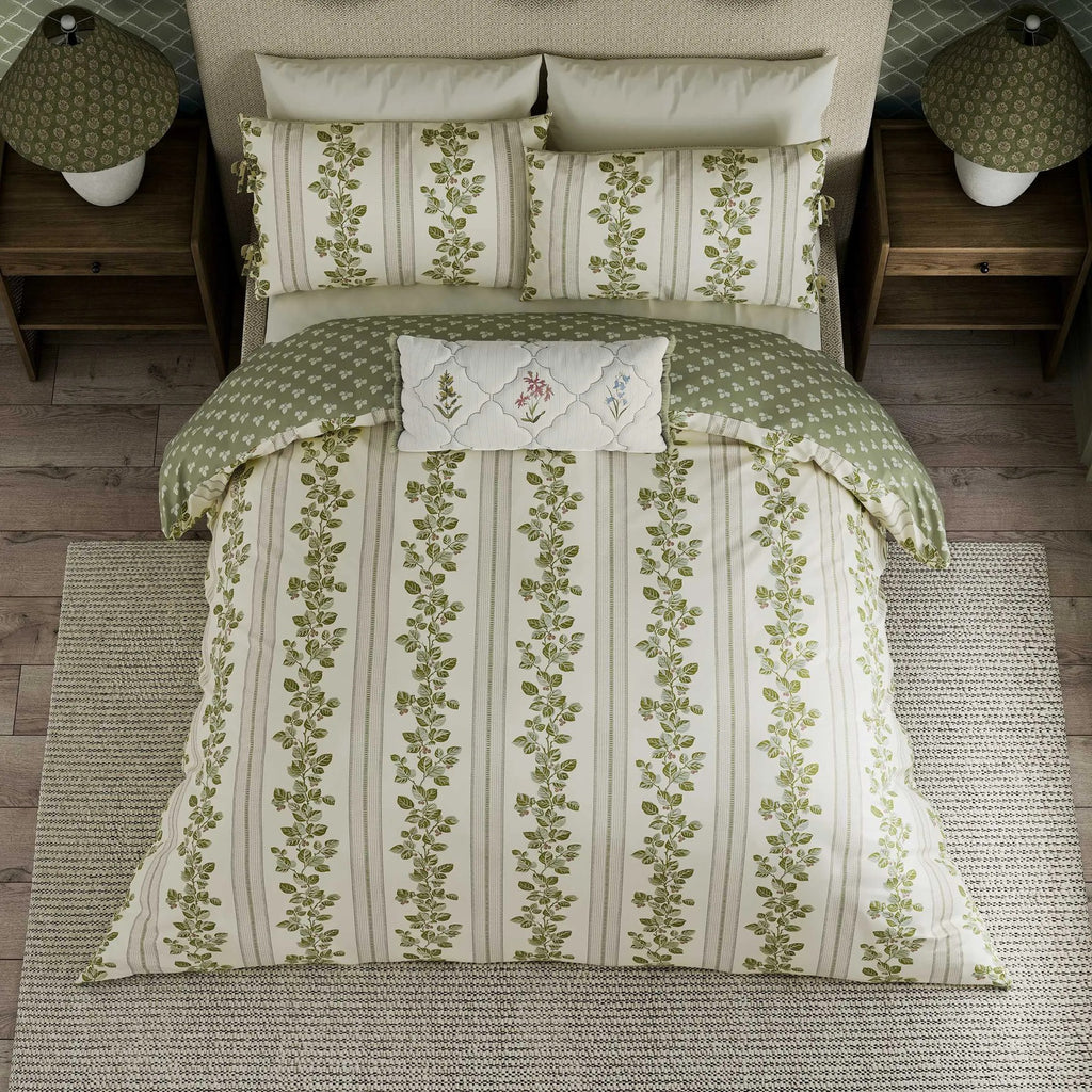 Cobnut Stripe Duvet Cover Set in Leaf Green
