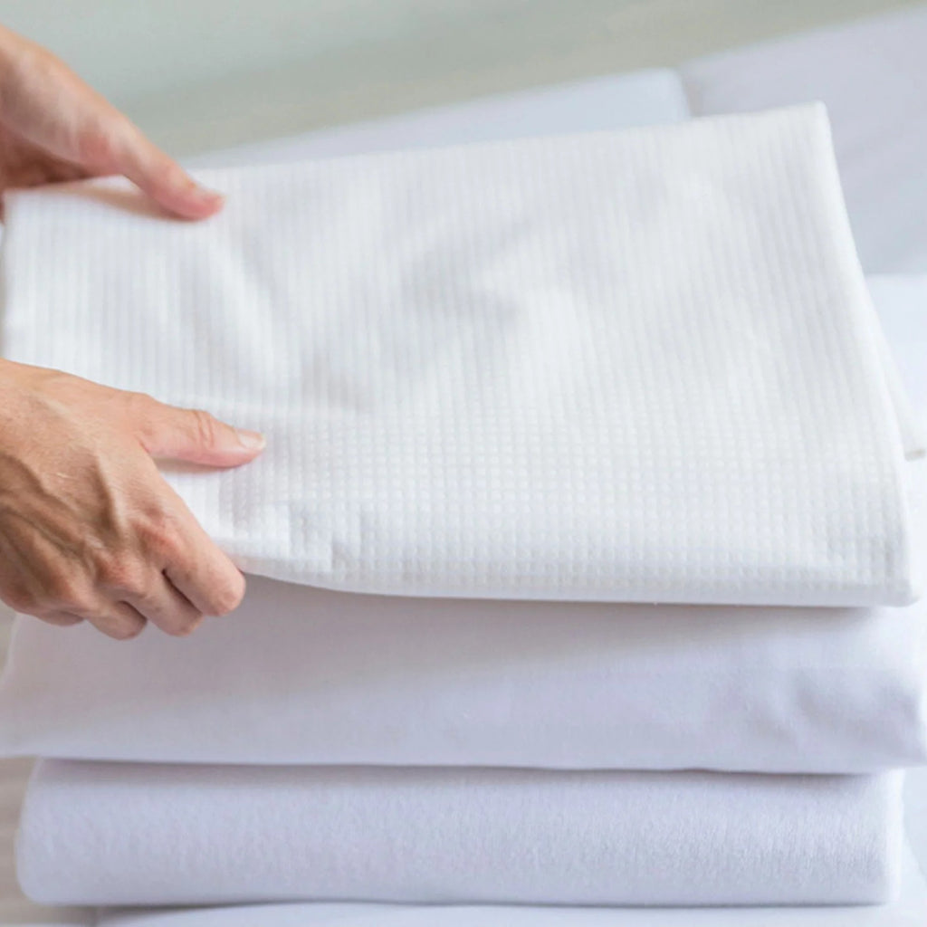 Velfont "Anti-bedbug" Mattress Protector in White