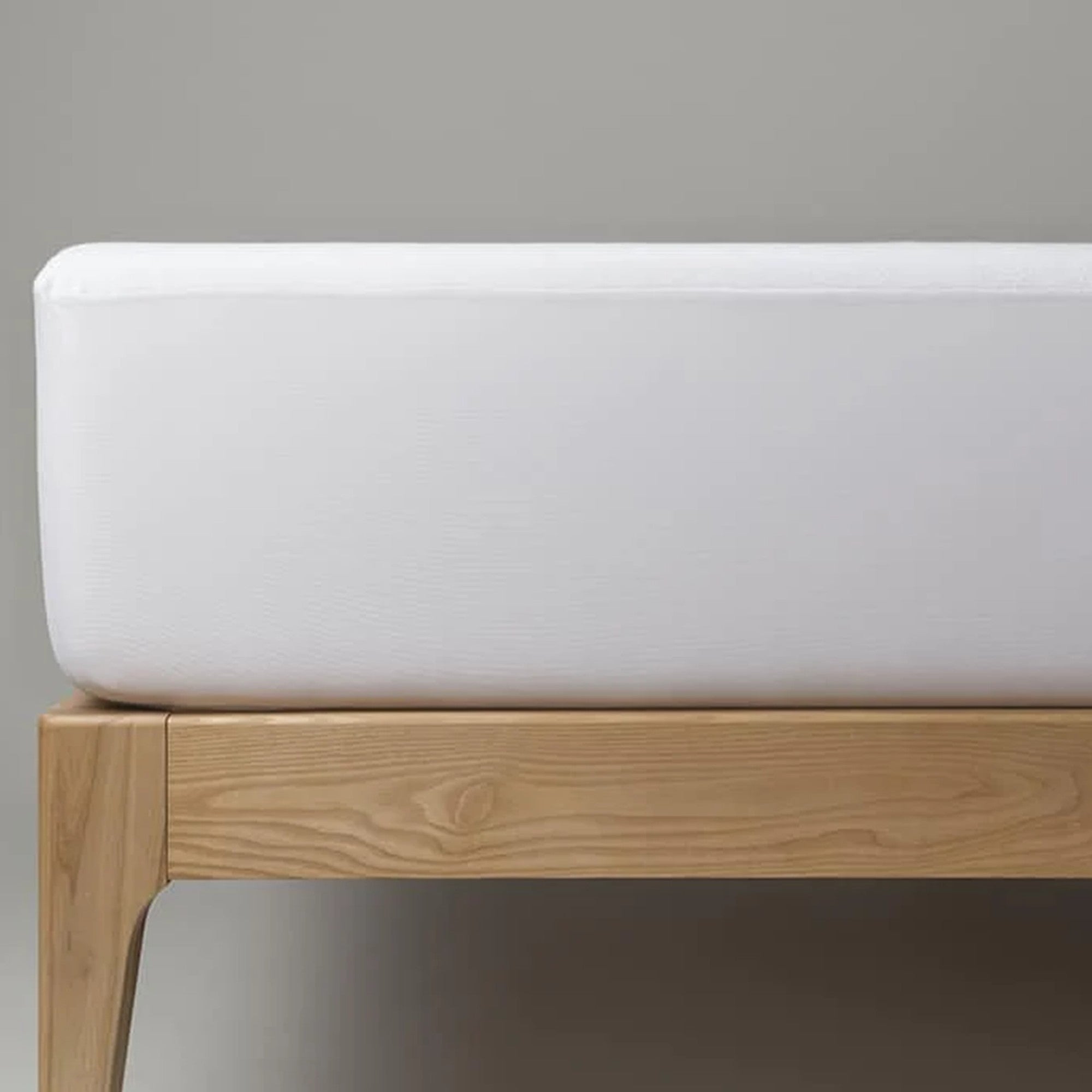 Velfont "Eco Aqua" Mattress Protector in White