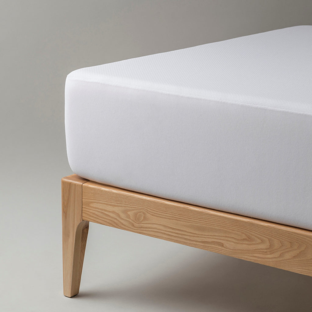 Frost 100% cotton thermo-regulating fabric Mattress Protector in White
