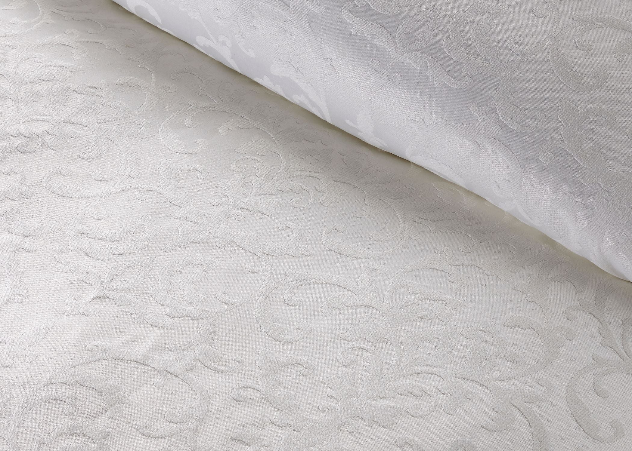 Christy "Venice" Jacquard 11 Pcs Comforter Set in White