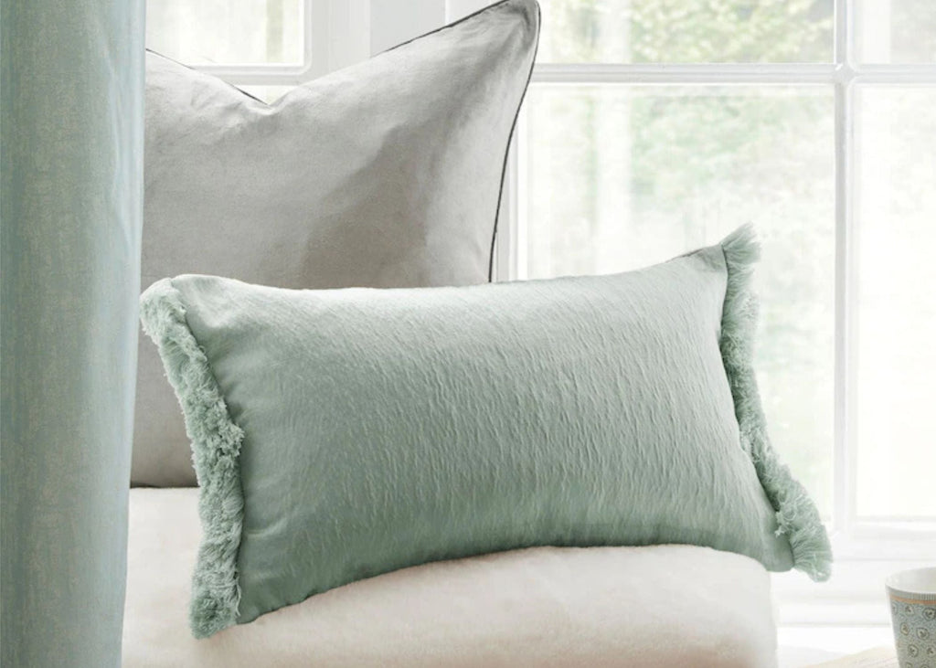 Laura Ashley "Carys" Decorative Filled Cushion - 30 x 50 cm