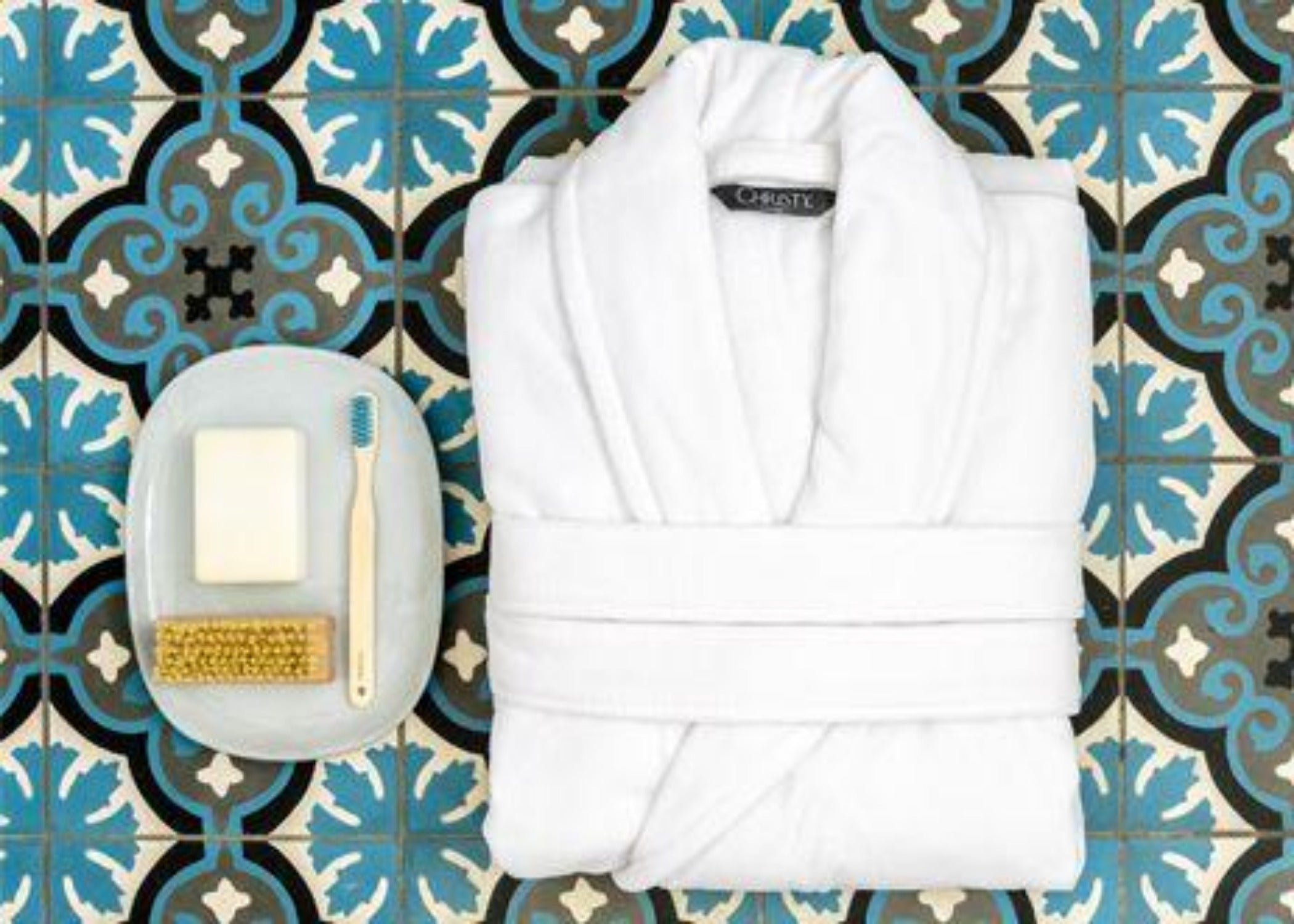 Christy "Supreme Robe" in White